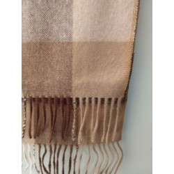 Ihana villahuivi useissa eri väreissä
